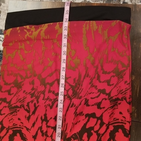 Beautiful vintage 555 Los Angeles dress, size Small, abstract design.3/4 sleeves - Picture 5 of 6